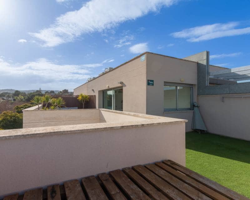 4 Zimmer Apartment zu vermieten in Javea / Xabia mit Pool Garage - 1.500 € (Ref: 8790326)