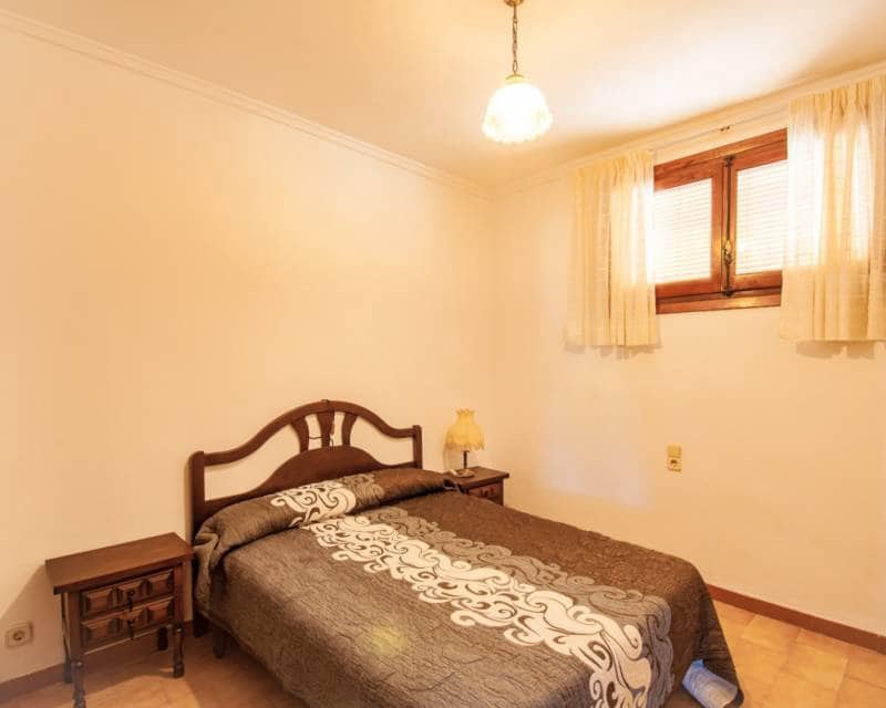 6 quarto Moradia para venda em Benissa com piscina - 990 000 € (Ref: 8837192)