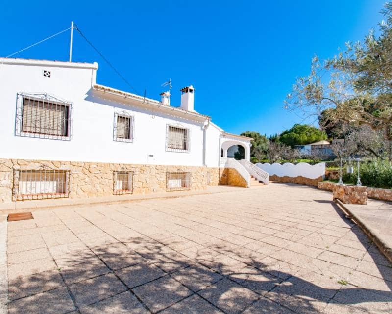 6 quarto Moradia para venda em Benissa com piscina - 990 000 € (Ref: 8837192)
