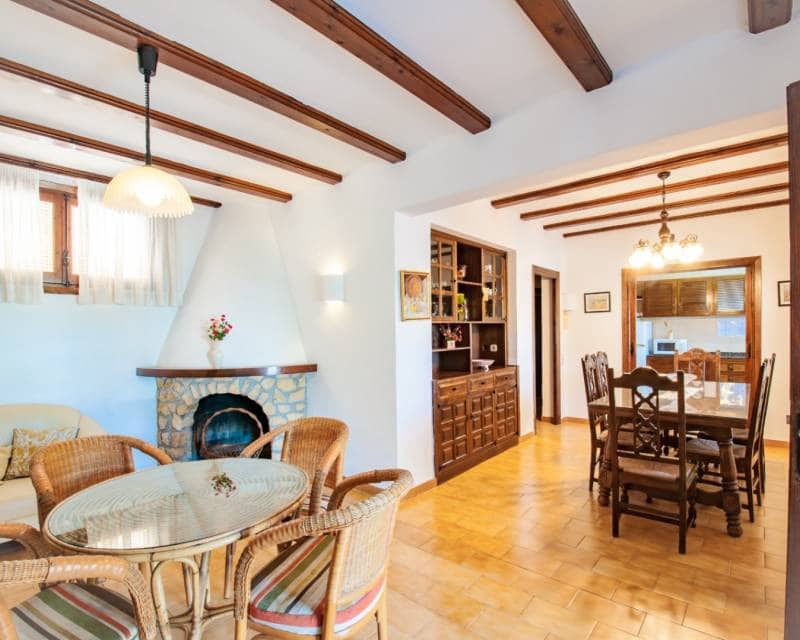 6 quarto Moradia para venda em Benissa com piscina - 990 000 € (Ref: 8837192)