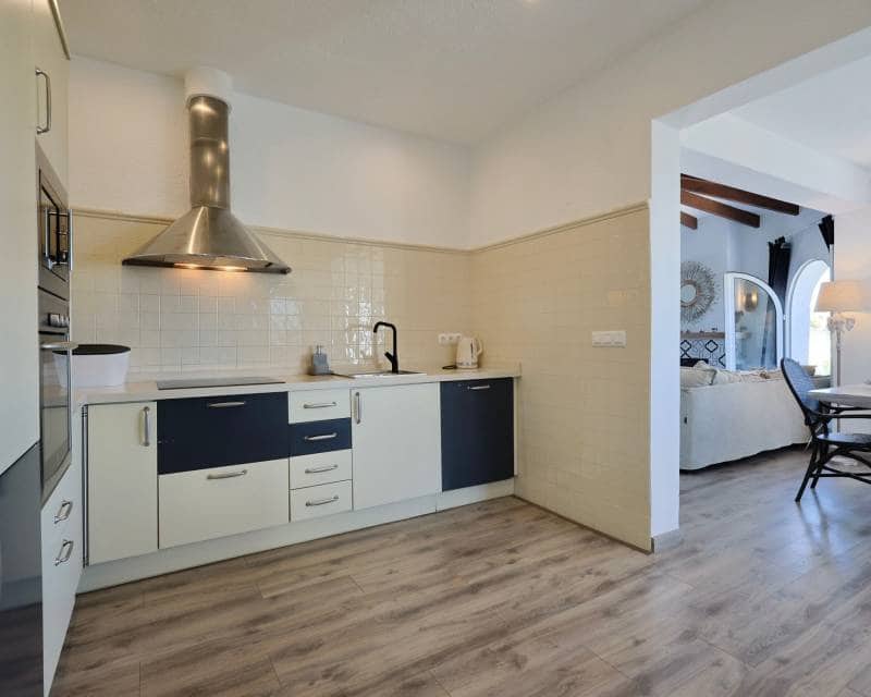 4 sypialnia Willa na sprzedaż w Javea / Xabia z basenem - 1 250 000 € (Ref: 8837194)