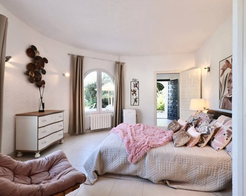 4 sypialnia Willa na sprzedaż w Javea / Xabia z basenem - 1 250 000 € (Ref: 8837194)