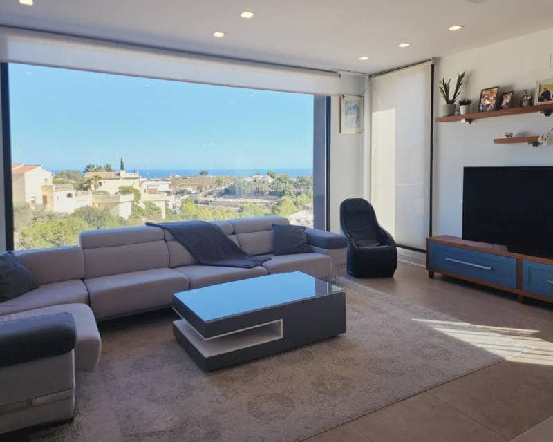 3 bedroom Villa for sale in Benitachell / Benitatxell with pool - € 950,000 (Ref: 8837197)