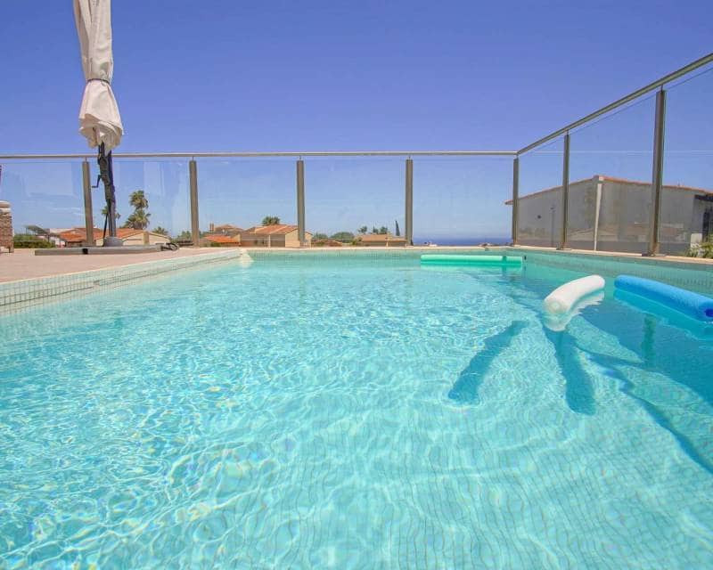 3 bedroom Villa for sale in Benitachell / Benitatxell with pool - € 950,000 (Ref: 8837197)