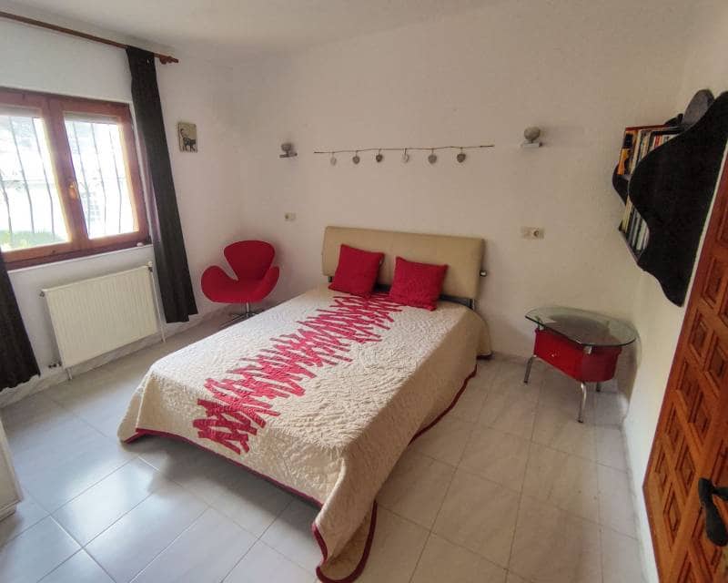 4 slaapkamer Villa te koop in Benitachell / Benitatxell met zwembad - € 619.000 (Ref: 8837199)