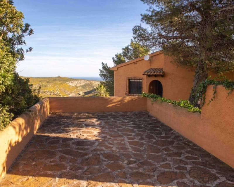 4 slaapkamer Villa te koop in Benitachell / Benitatxell met zwembad - € 619.000 (Ref: 8837199)