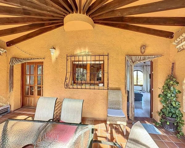 4 slaapkamer Villa te koop in Benitachell / Benitatxell met zwembad - € 619.000 (Ref: 8837199)