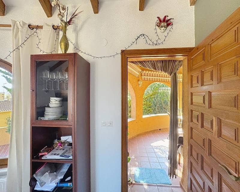 4 slaapkamer Villa te koop in Benitachell / Benitatxell met zwembad - € 619.000 (Ref: 8837199)