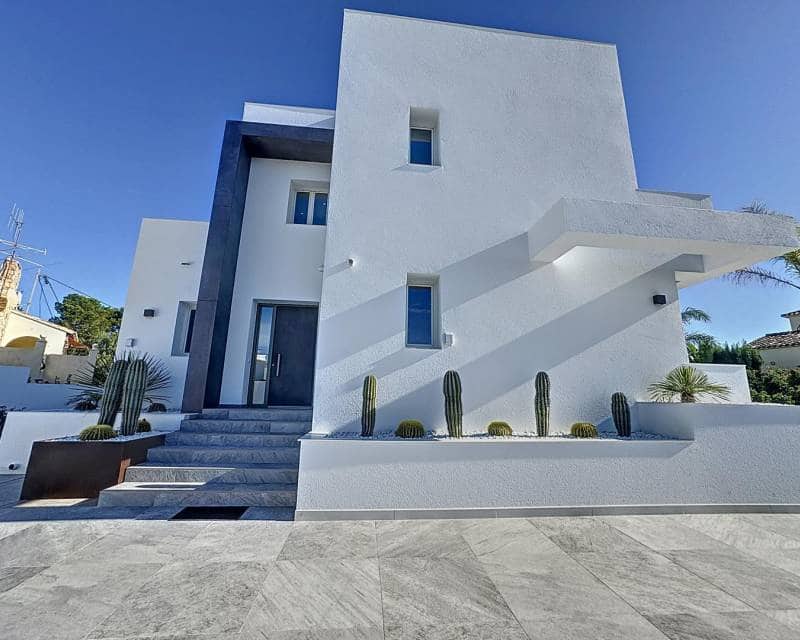 5 soveværelse Villa til salg i Moraira med swimmingpool - € 2.400.000 (Ref: 8837200)