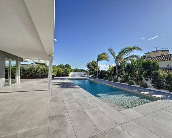 5 soveværelse Villa til salg i Moraira, Teulada-Moraira med swimmingpool - € 2.400.000 (Ref: 8837200)