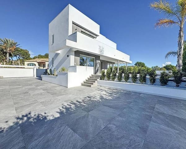 5 soveværelse Villa til salg i Moraira, Teulada-Moraira med swimmingpool - € 2.400.000 (Ref: 8837200)