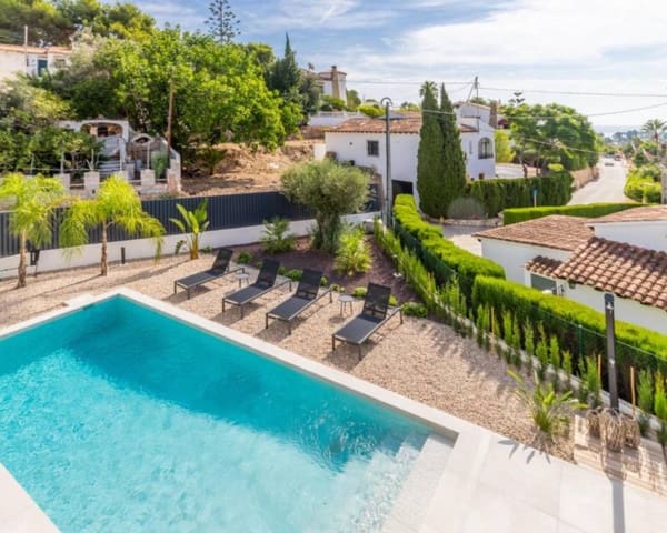 Chalet de 4 habitaciones en Benissa en venta con piscina - 1.250.000 € (Ref: 8840136)