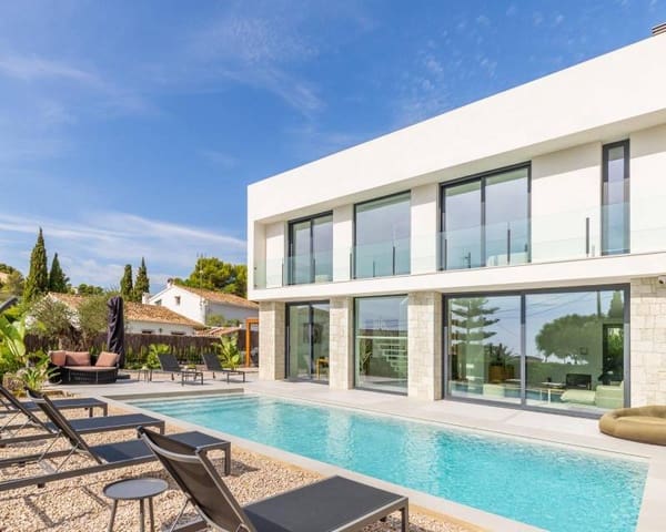 Chalet de 4 habitaciones en Benissa en venta con piscina - 1.250.000 € (Ref: 8840136)