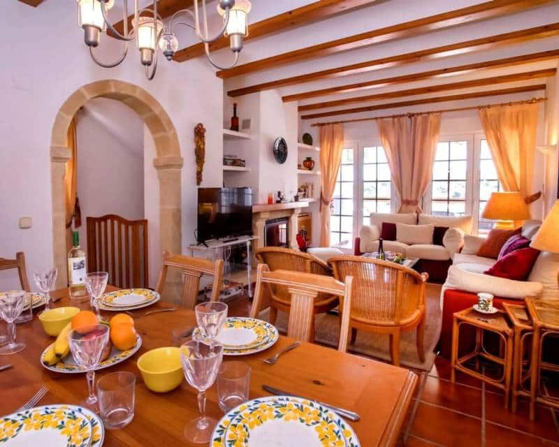 3 soveværelse Rækkehus til leje i Javea / Xabia med swimmingpool - € 1.500 (Ref: 8855848)