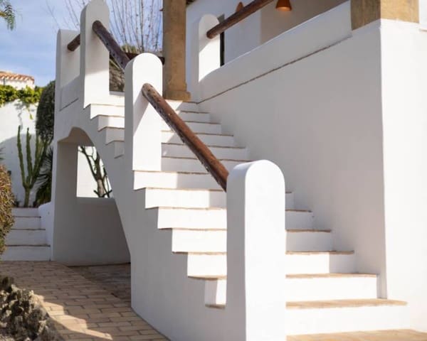 5 chambre Villa/Maison à vendre à Javea / Xàbia avec piscine garage - 790 000 € (Ref: 8893809)