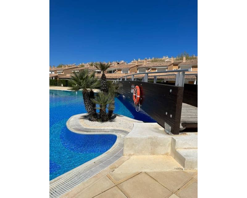 Apartamento de 2 habitaciones en Javea / Xàbia en alquiler con piscina garaje - 1.800 € (Ref: 8893812)