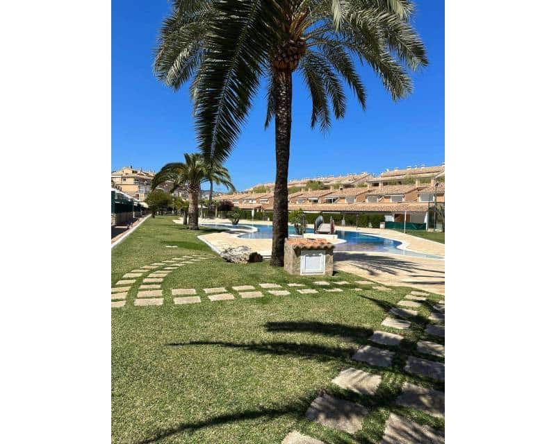 Apartamento de 2 habitaciones en Javea / Xàbia en alquiler con piscina garaje - 1.800 € (Ref: 8893812)