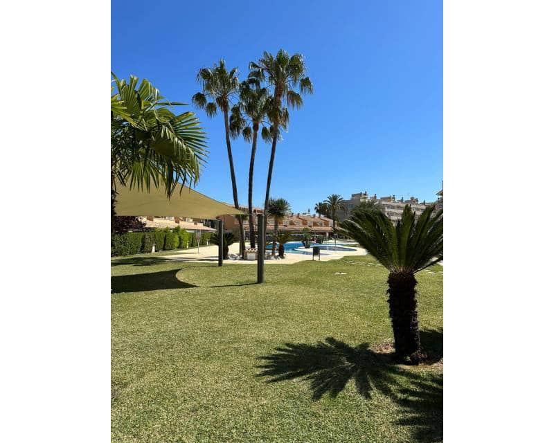 Apartamento de 2 habitaciones en Javea / Xàbia en alquiler con piscina garaje - 1.800 € (Ref: 8893812)