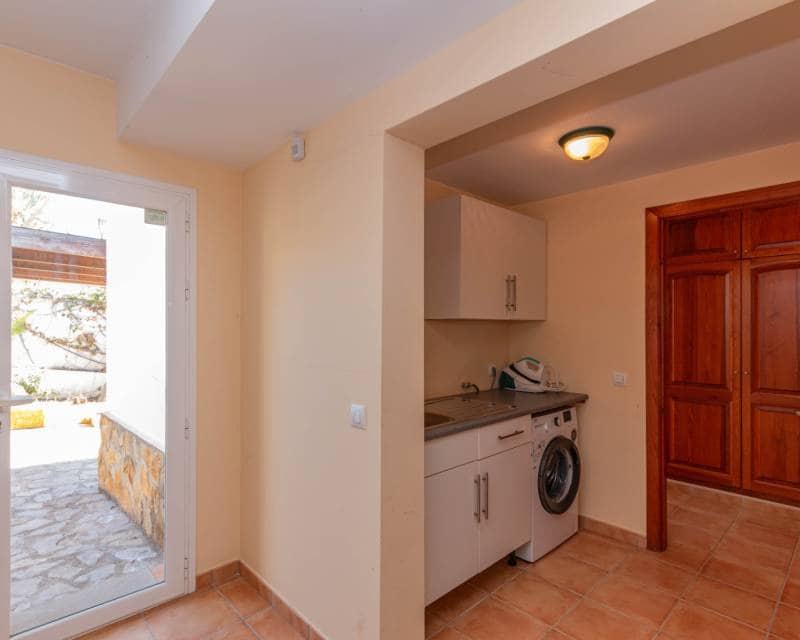3 bedroom Villa for rent in Javea / Xabia with pool garage - € 2,500 (Ref: 8895570)