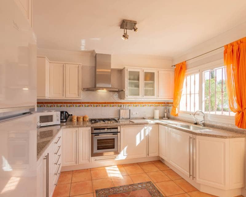 3 bedroom Villa for rent in Javea / Xabia with pool garage - € 2,500 (Ref: 8895570)