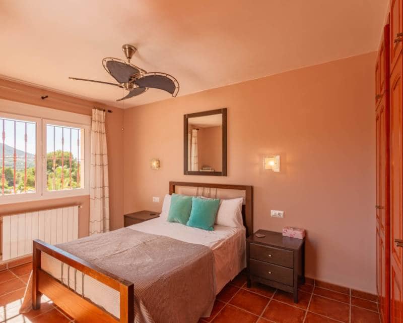 3 bedroom Villa for rent in Javea / Xabia with pool garage - € 2,500 (Ref: 8895570)