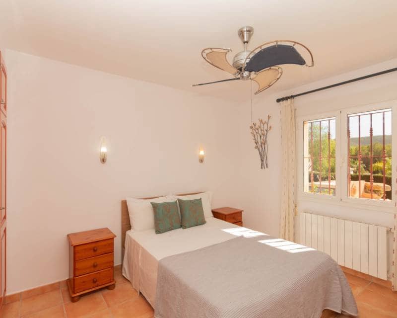 3 bedroom Villa for rent in Javea / Xabia with pool garage - € 2,500 (Ref: 8895570)