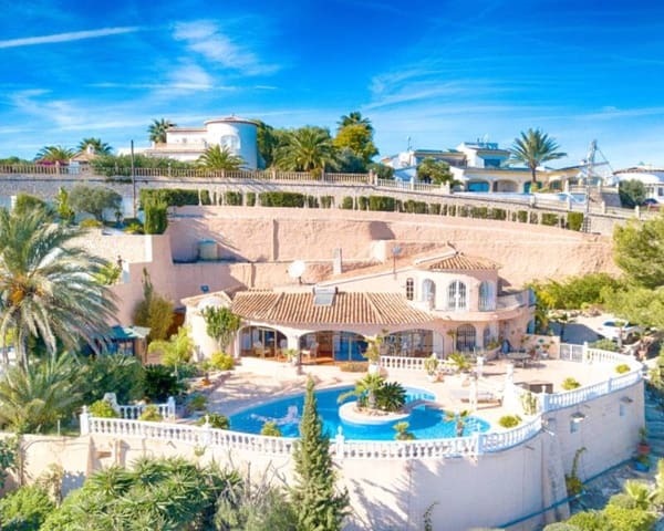 3 soverom Villa til salgs i Moraira, Teulada-Moraira med svømmebasseng - € 1 550 000 (Ref: 8901455)