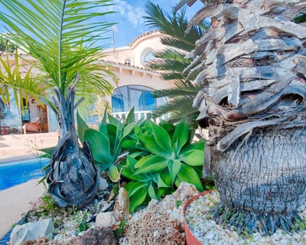 3 soverom Villa til salgs i Moraira, Teulada-Moraira med svømmebasseng - € 1 550 000 (Ref: 8901455)