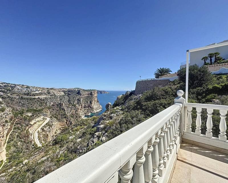 4 Zimmer Villa zu verkaufen in Benitachell / Benitatxell mit Pool - 765.000 € (Ref: 8935804)