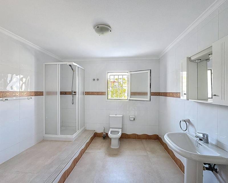 4 Zimmer Villa zu verkaufen in Benitachell / Benitatxell mit Pool - 765.000 € (Ref: 8935804)