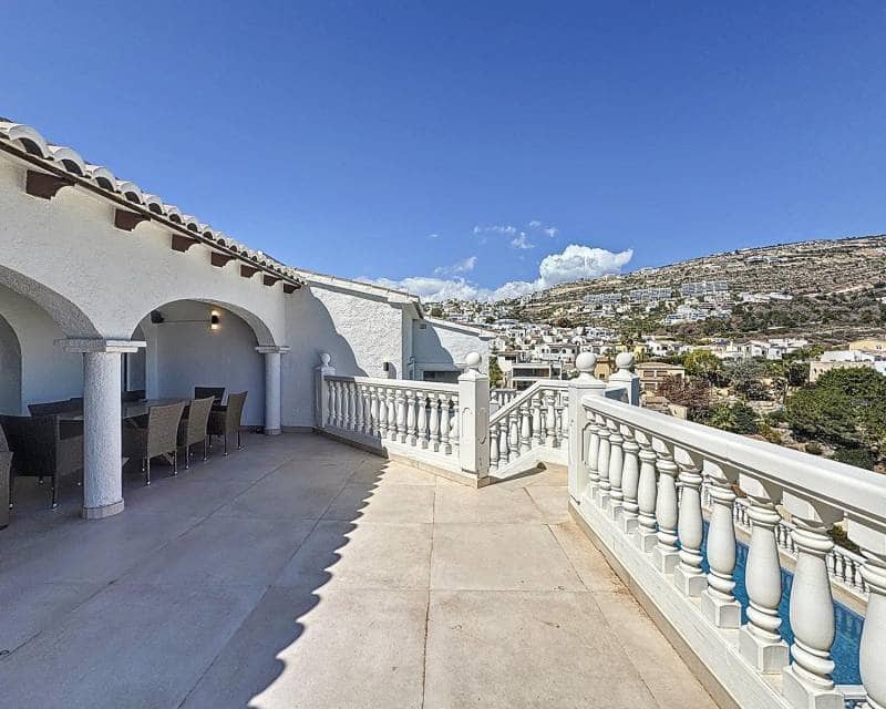 4 Zimmer Villa zu verkaufen in Benitachell / Benitatxell mit Pool - 765.000 € (Ref: 8935804)