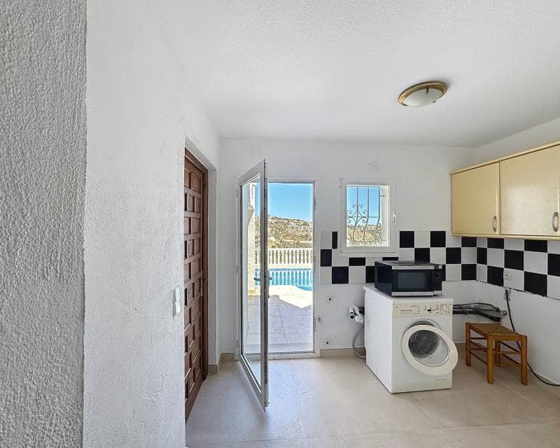 4 Zimmer Villa zu verkaufen in Benitachell / Benitatxell mit Pool - 765.000 € (Ref: 8935804)