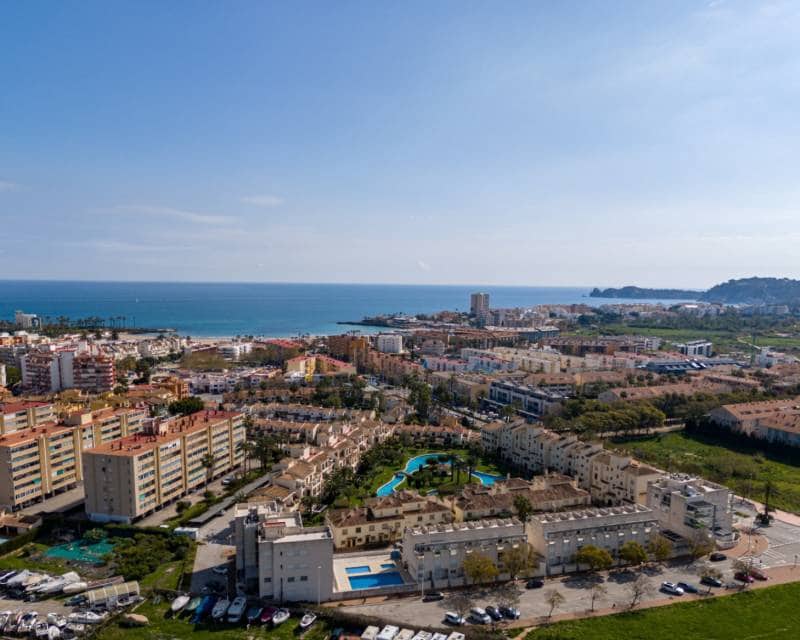 3 sypialnia Dom szeregowy do wynajęcia w Javea / Xabia z basenem - 1 950 € (Ref: 8935807)