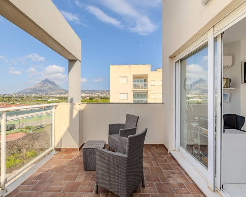 3 sypialnia Dom szeregowy do wynajęcia w Javea / Xabia z basenem - 1 950 € (Ref: 8935807)