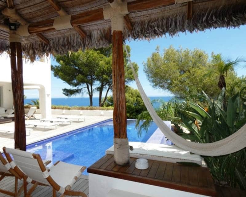 4 makuuhuone Huvila myytävänä paikassa Denia mukana uima-altaan 
autotalli - 2 200 000 € (Ref: 8935811)