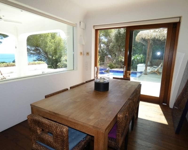 4 makuuhuone Huvila myytävänä paikassa Denia mukana uima-altaan 
autotalli - 2 200 000 € (Ref: 8935811)