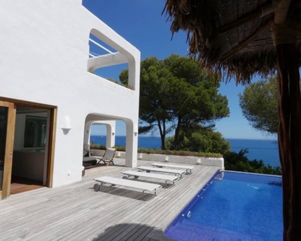 4 makuuhuone Huvila myytävänä paikassa Dénia mukana uima-altaan 
autotalli - 2 200 000 € (Ref: 8935811)