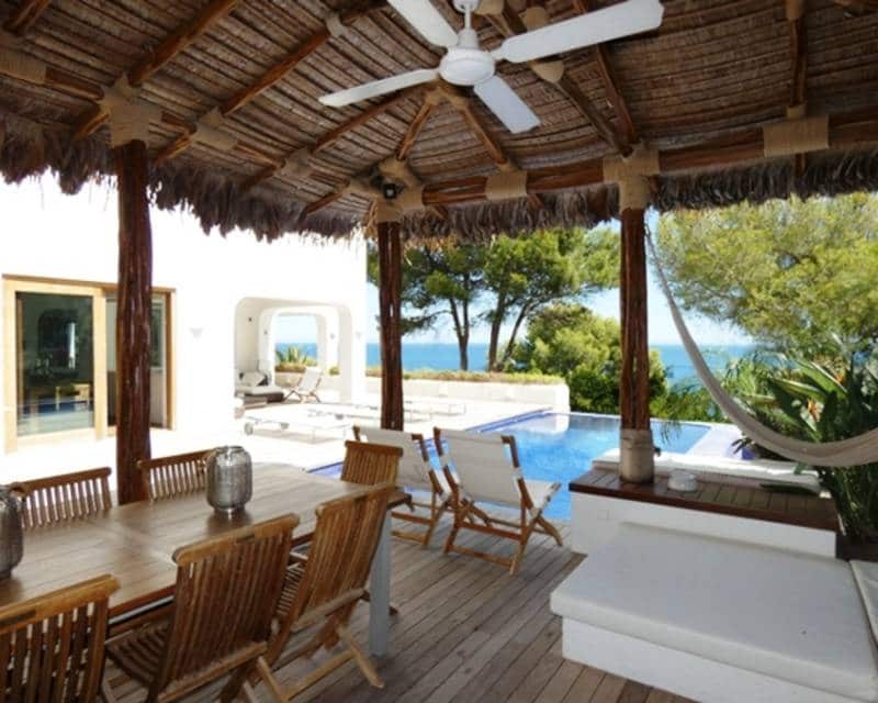 4 makuuhuone Huvila myytävänä paikassa Denia mukana uima-altaan 
autotalli - 2 200 000 € (Ref: 8935811)