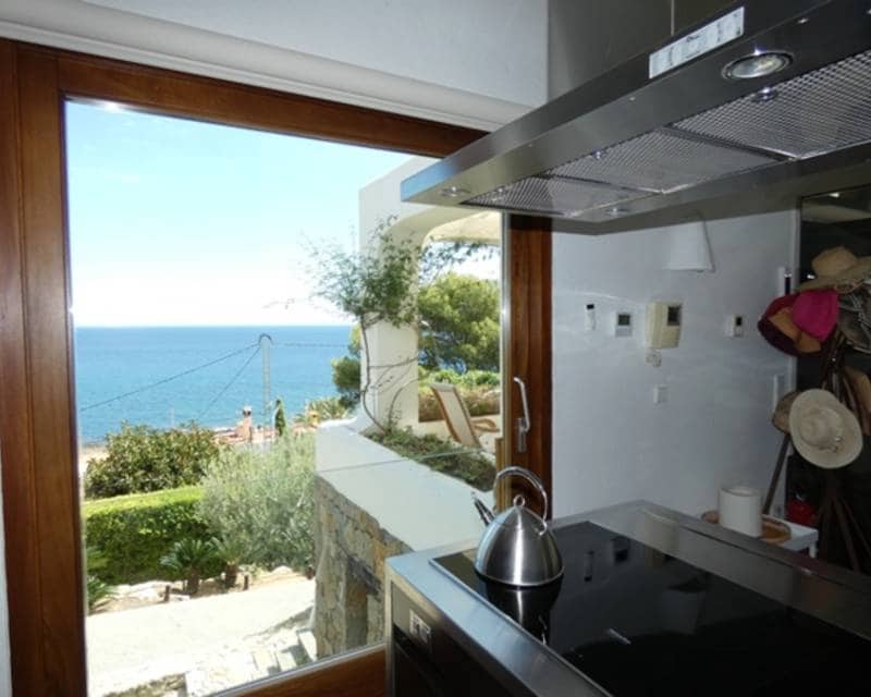 4 makuuhuone Huvila myytävänä paikassa Denia mukana uima-altaan 
autotalli - 2 200 000 € (Ref: 8935811)