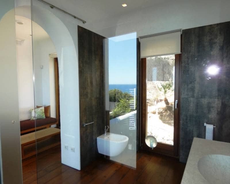 4 makuuhuone Huvila myytävänä paikassa Denia mukana uima-altaan 
autotalli - 2 200 000 € (Ref: 8935811)