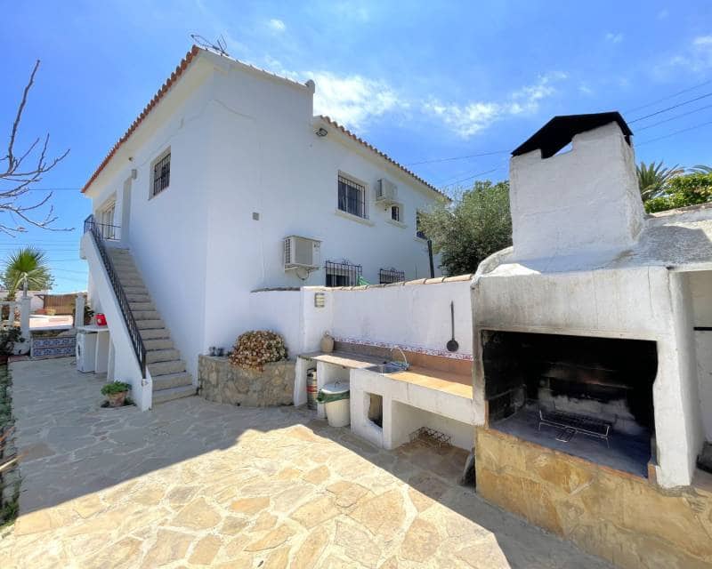 Chalet de 5 habitaciones en Benissa en venta con piscina - 950.000 € (Ref: 8973951)