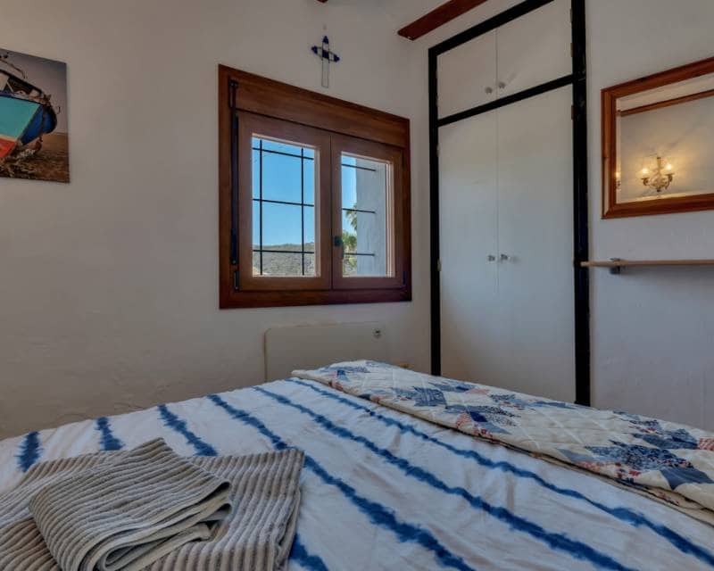 4 soveværelse Finca/Landehus til salg i Teulada med swimmingpool garage - € 525.000 (Ref: 8973952)