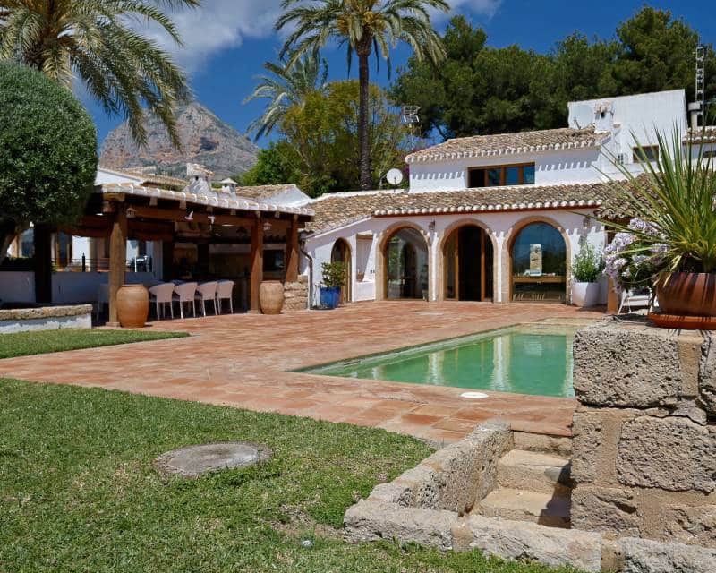 6 soveværelse Finca/Landehus til salg i Javea / Xabia med swimmingpool garage - € 1.495.000 (Ref: 8973954)