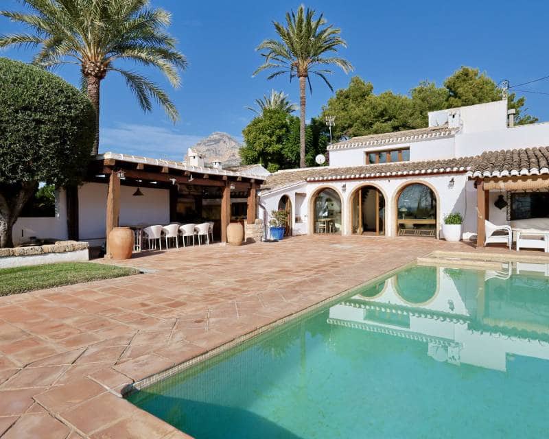 6 soveværelse Finca/Landehus til salg i Javea / Xabia med swimmingpool garage - € 1.495.000 (Ref: 8973954)