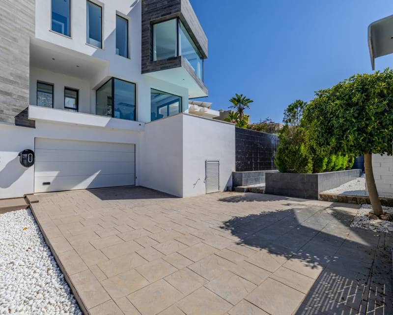 5 soverom Villa til salgs i Javea / Xabia med svømmebasseng - € 2 350 000 (Ref: 8973956)