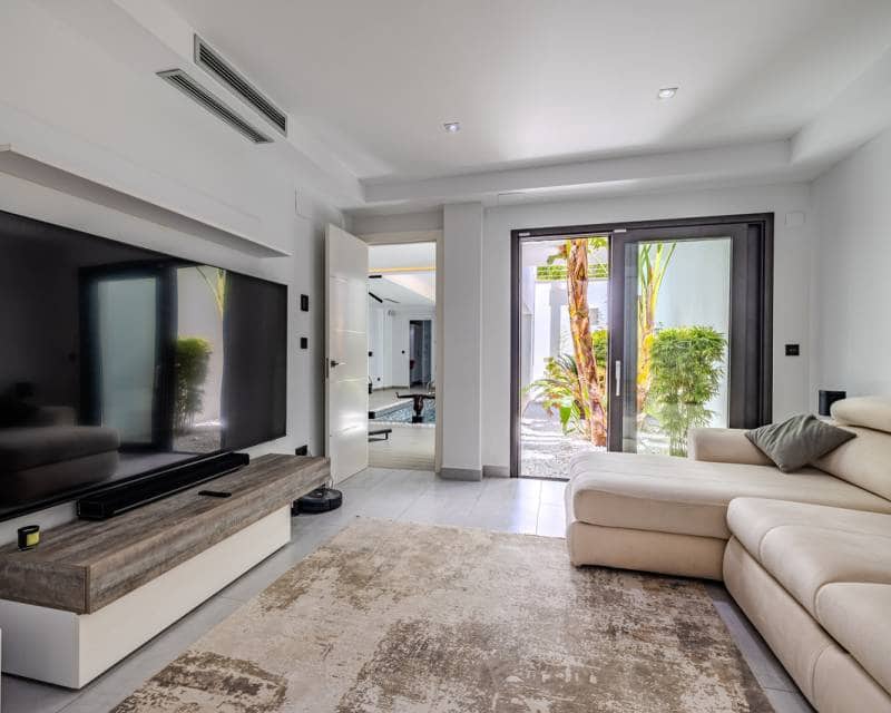 5 soverom Villa til salgs i Javea / Xabia med svømmebasseng - € 2 350 000 (Ref: 8973956)