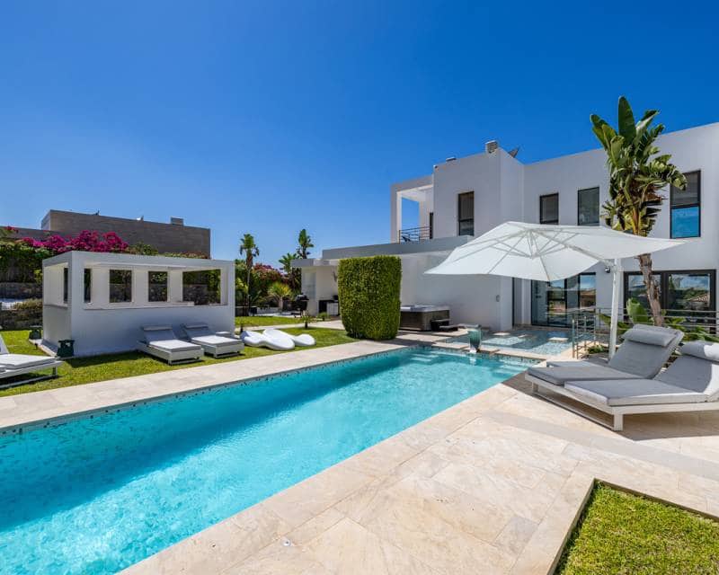 5 soverom Villa til salgs i Javea / Xabia med svømmebasseng - € 2 350 000 (Ref: 8973956)