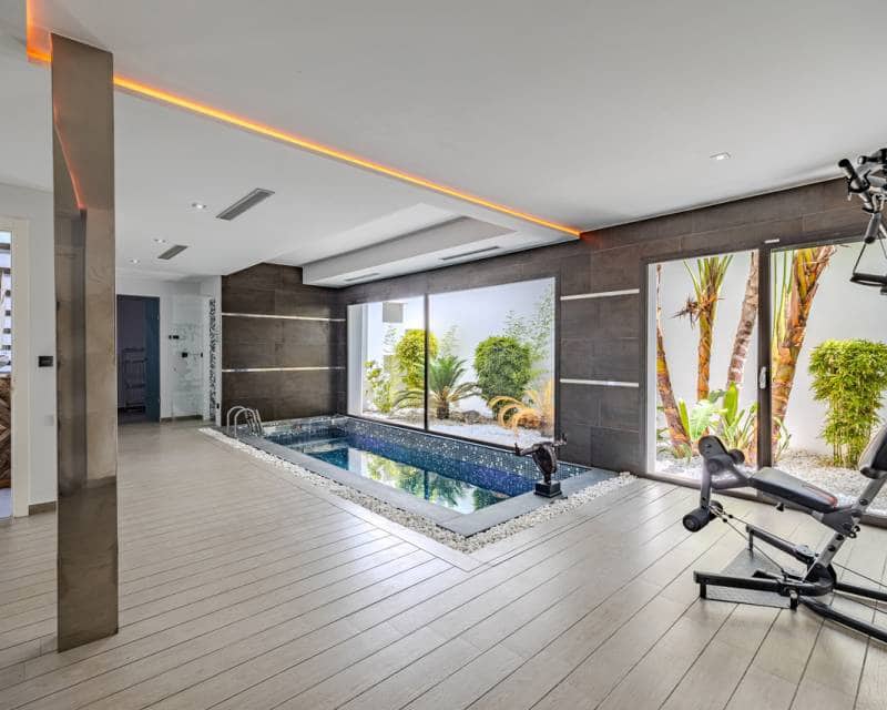 5 soverom Villa til salgs i Javea / Xabia med svømmebasseng - € 2 350 000 (Ref: 8973956)