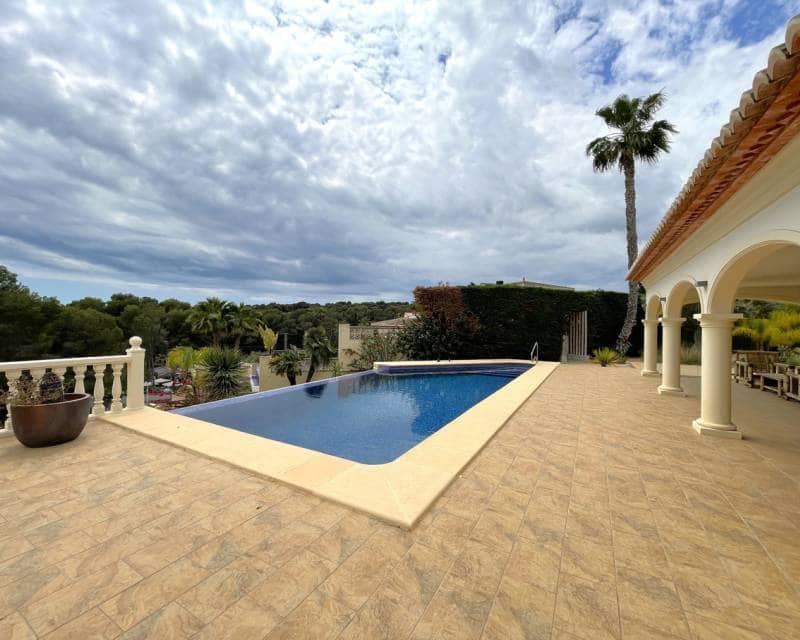 4 soverom Villa til salgs i Moraira med svømmebasseng - € 1 375 000 (Ref: 8988867)