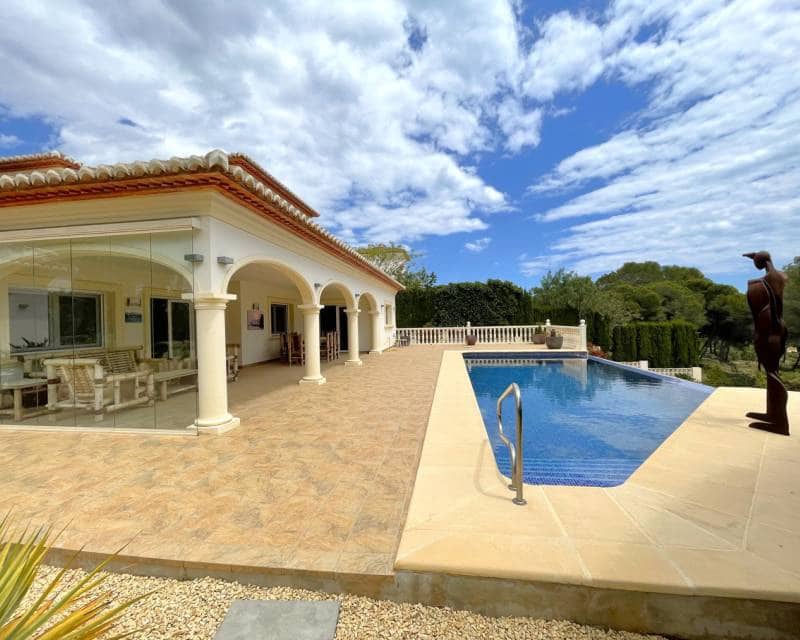 4 soverom Villa til salgs i Moraira med svømmebasseng - € 1 375 000 (Ref: 8988867)